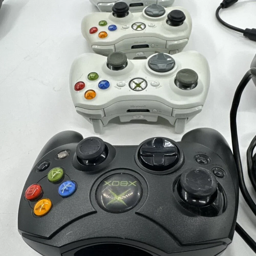 Microsoft Xbox 360 Lot Black White Controllers Wired Wireless Remote UNTESTED